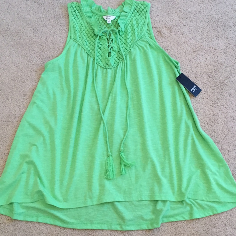 Crown & Ivy tank top